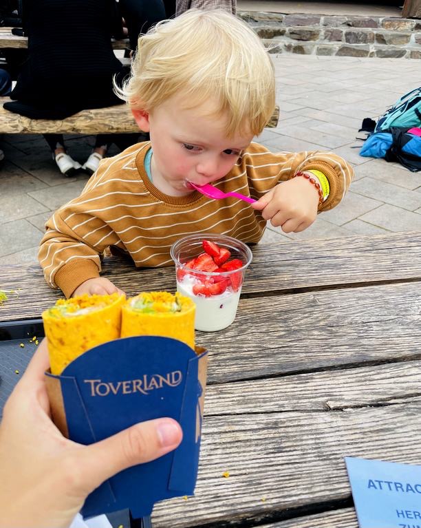 kind voorleven met eten