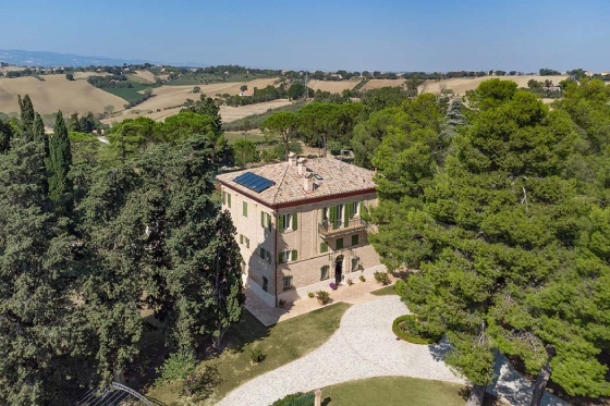 villa maniero montecassiano