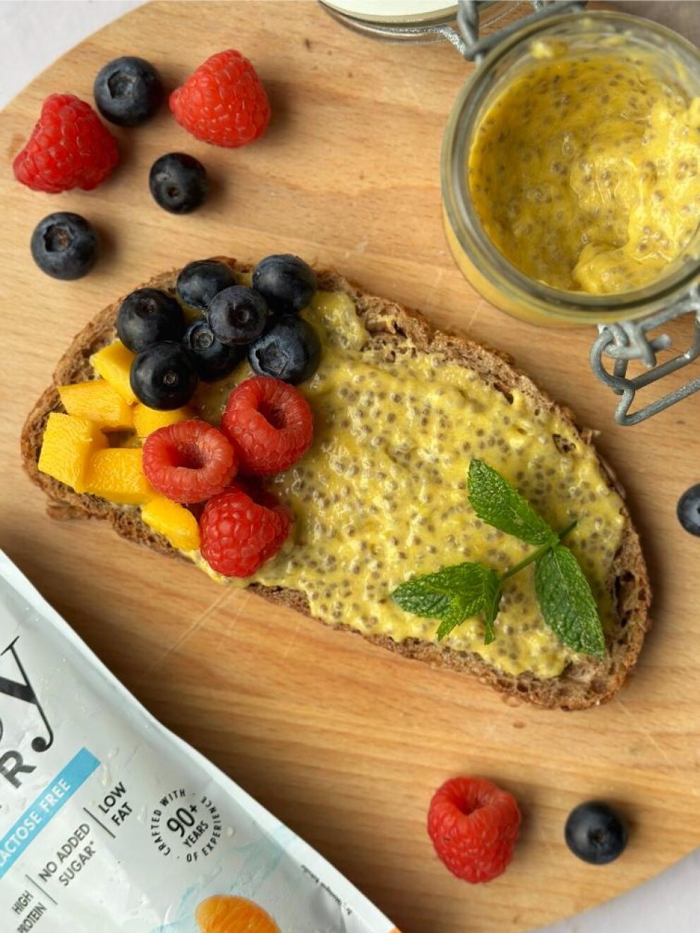 Chia sandwich spread