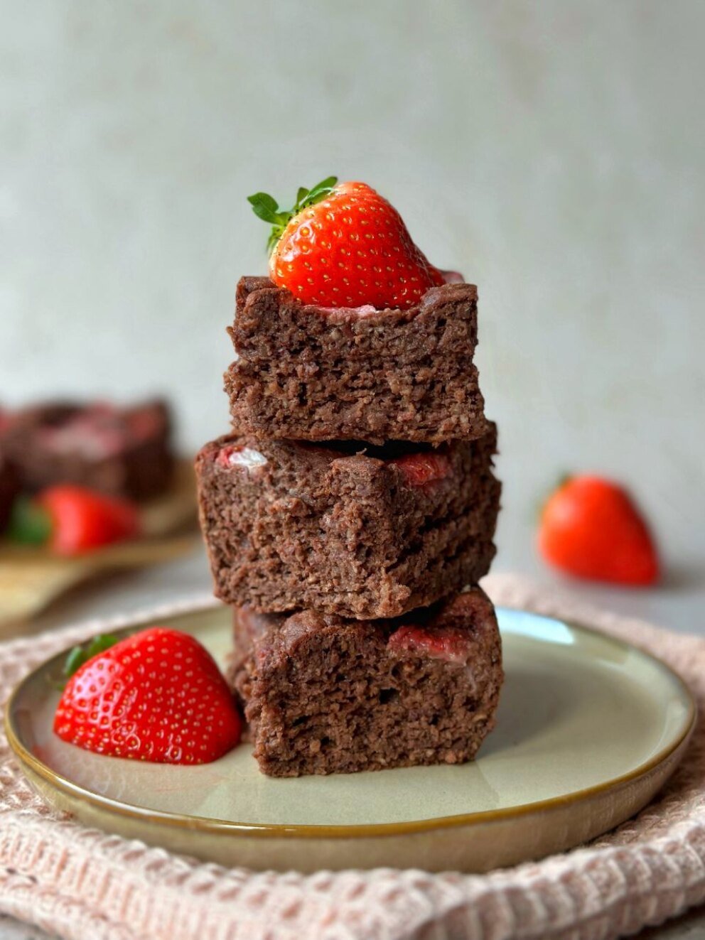 Kidneybonen brownie met aardbeien 