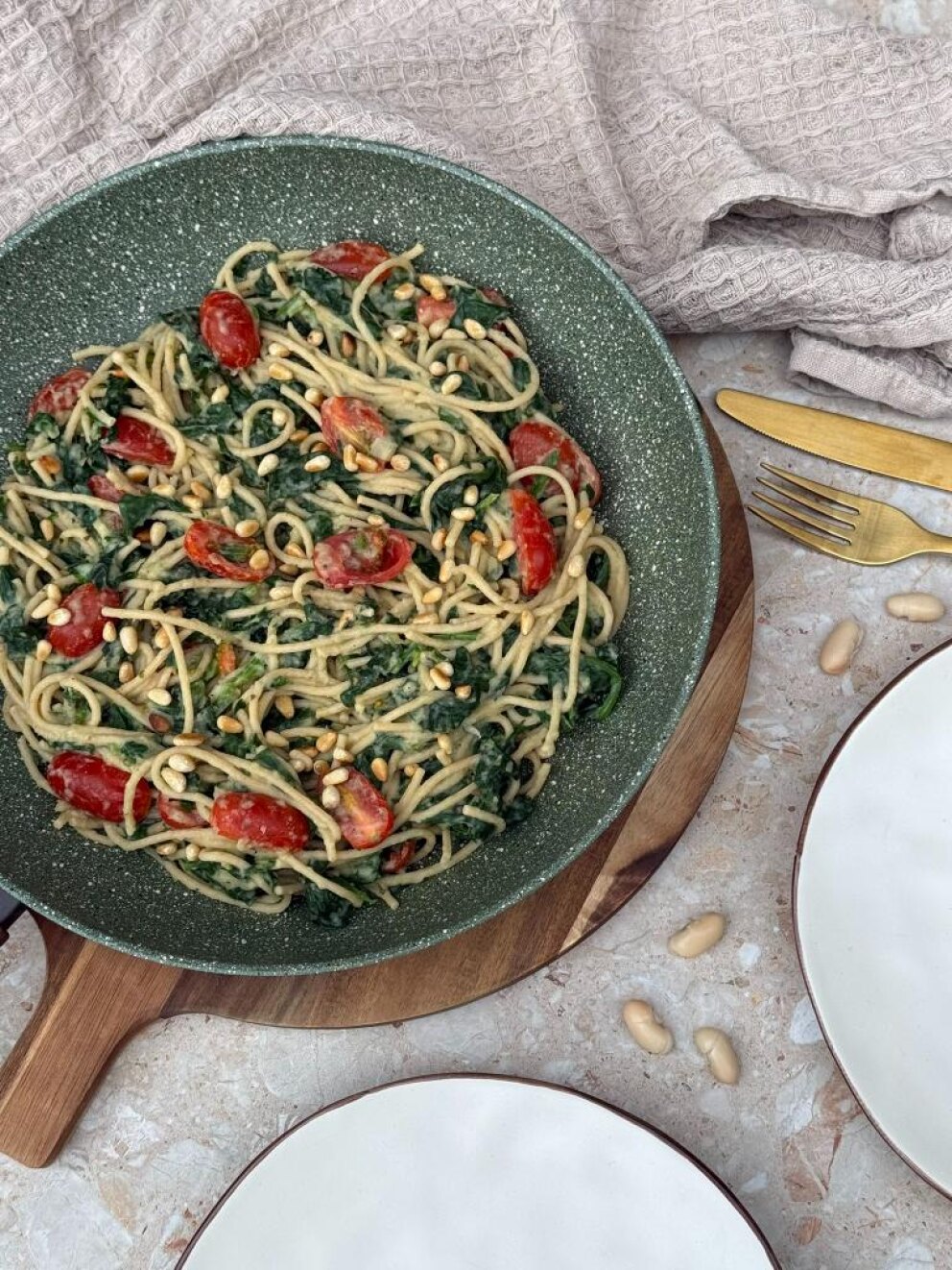 Pasta met witte bonen saus
