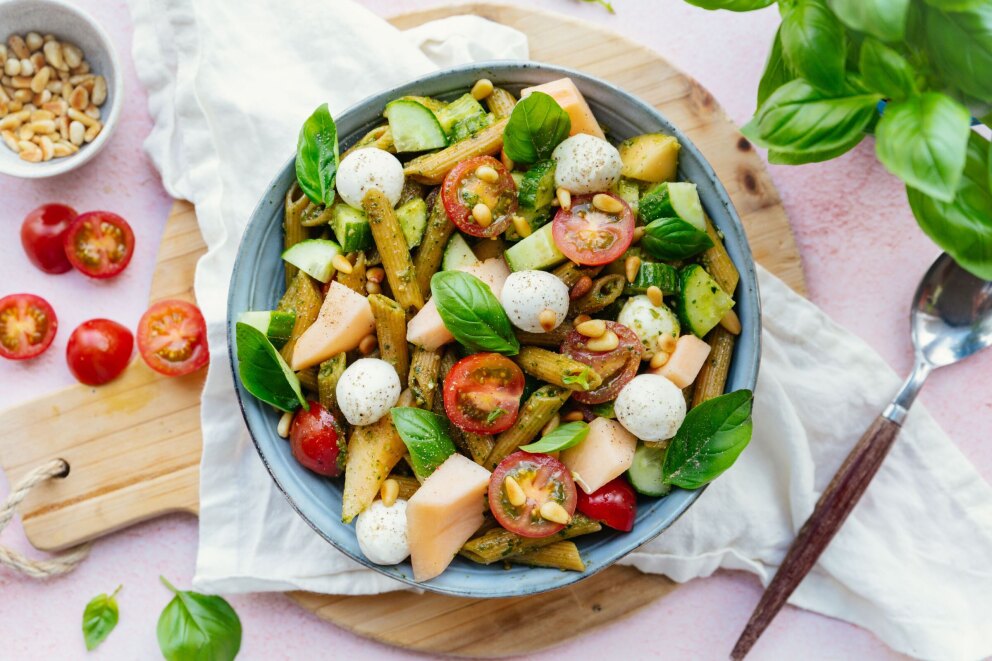 Pasta pesto salade met meloen