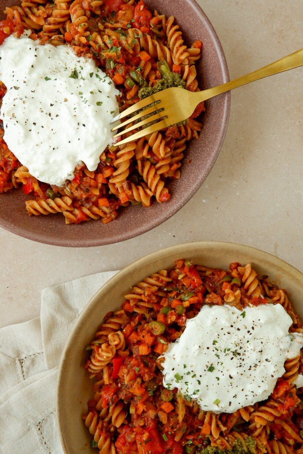 Snelle rijkgevulde pasta met burrata