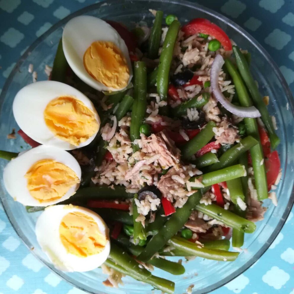 Rijstsalade met tonijn