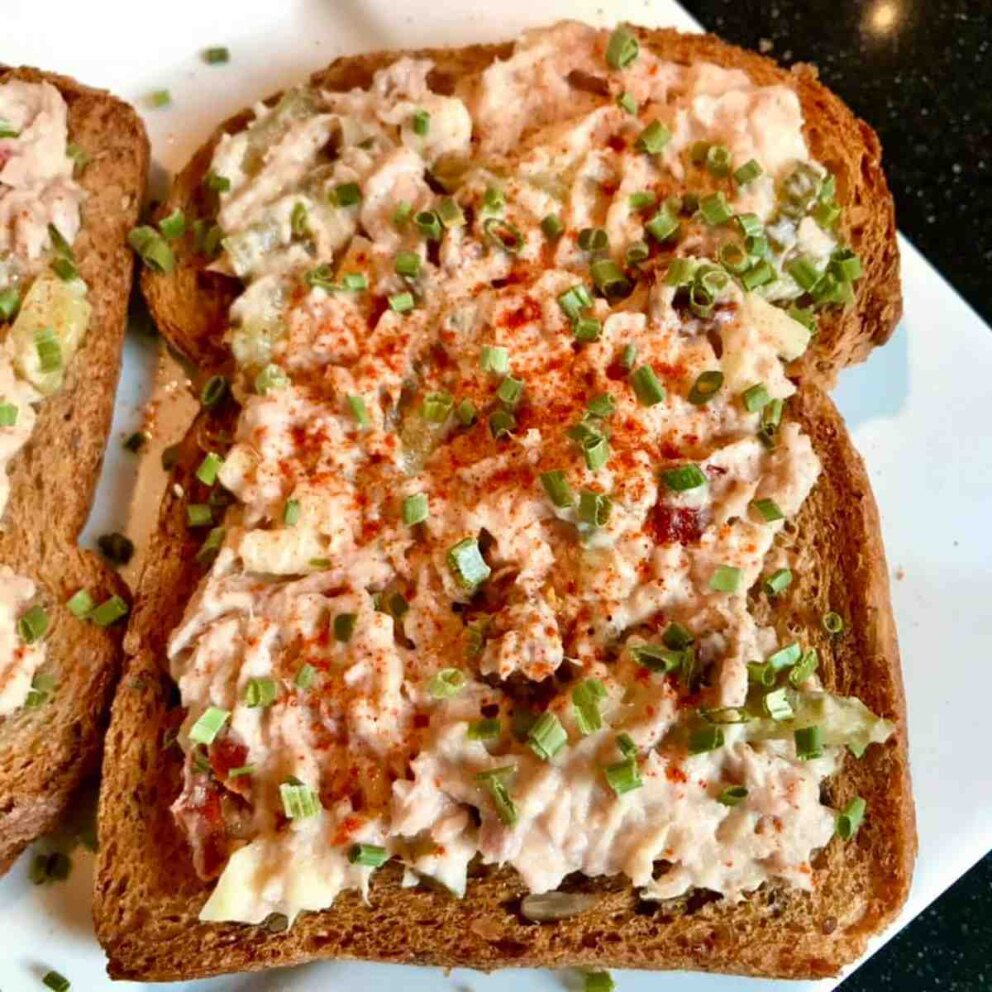 Volkoren toast met tonijnsalade